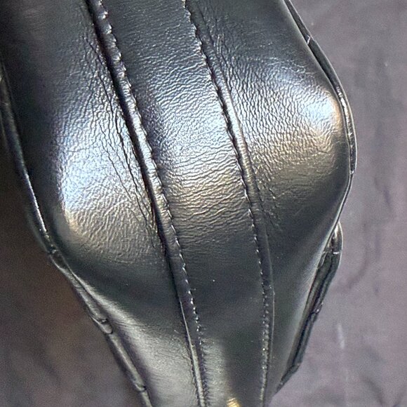 Rare Chanel 23P Mini Flap Black Calfskin Distressed Gold Cruise 2023 Microchip - Picture 14 of 16